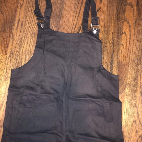 Black overalls - Picture 1 of 1